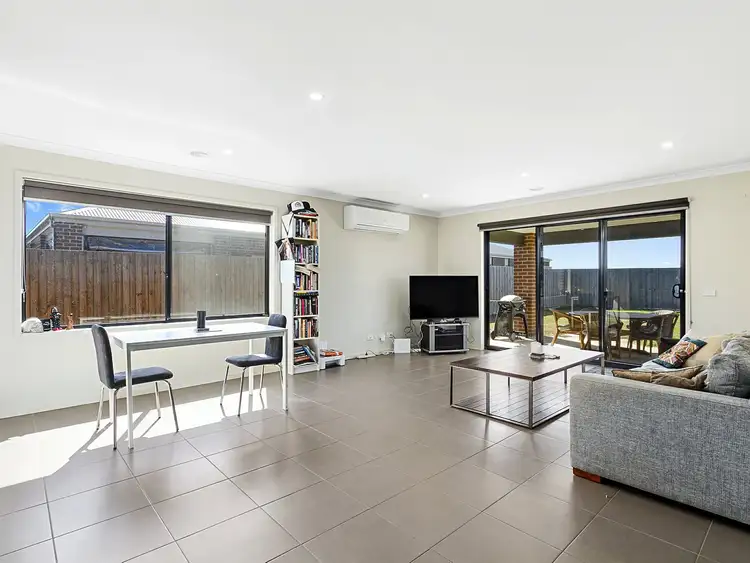 Sixth view of Homely house listing, 10 Columbia Crescent, Traralgon VIC 3844
