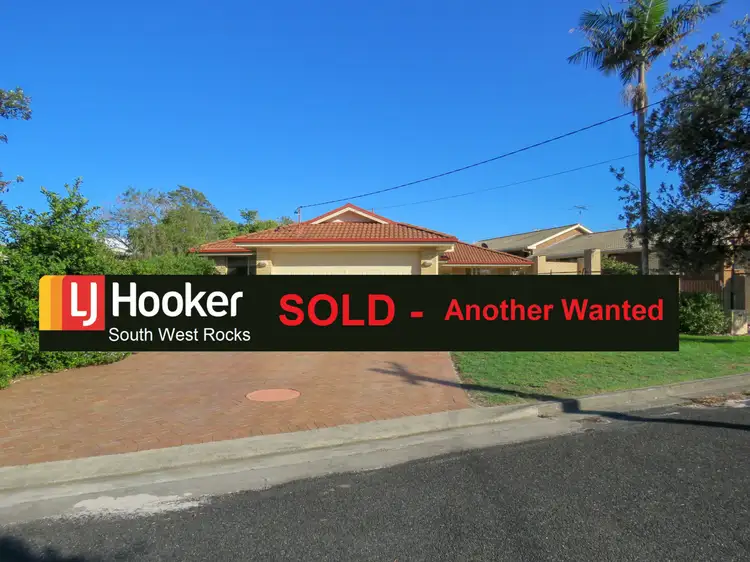 28 Currawong Cr, South West Rocks NSW 2431