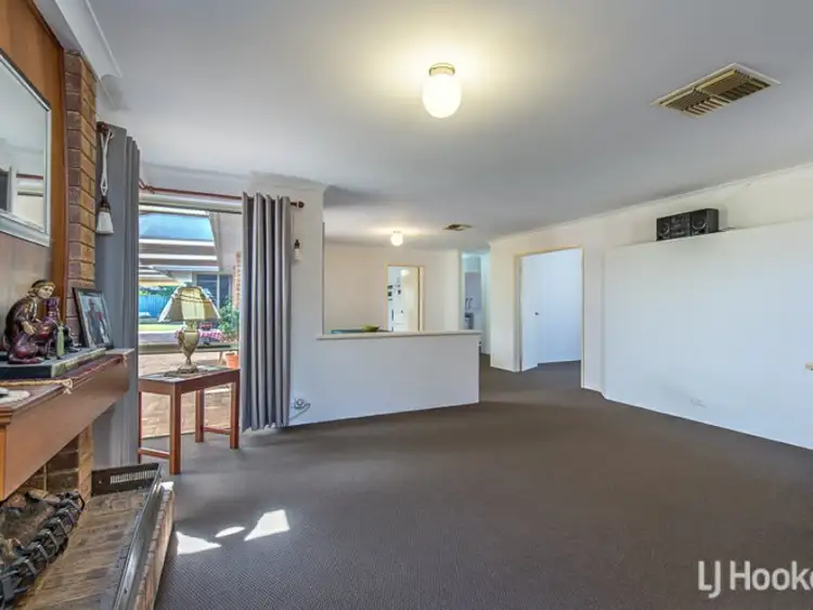 Sixth view of Homely house listing, 5 Pender Court, Thornlie WA 6108