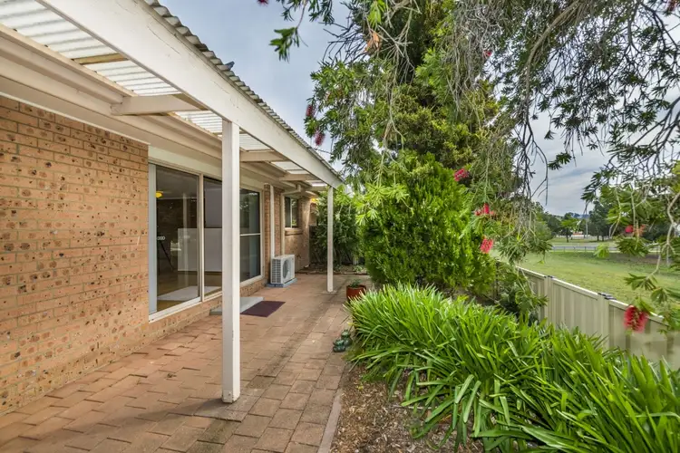 12/23 Elm Way, Jerrabomberra NSW 2619