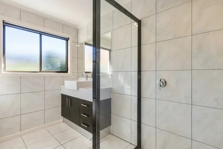 Fifth view of Homely unit listing, 2/50 Whitewater Crescent, Kingston TAS 7050