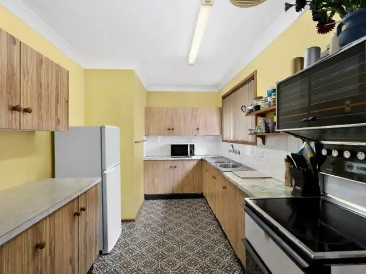 Sixth view of Homely house listing, 25 Hinemoa Avenue, Killarney Vale NSW 2261