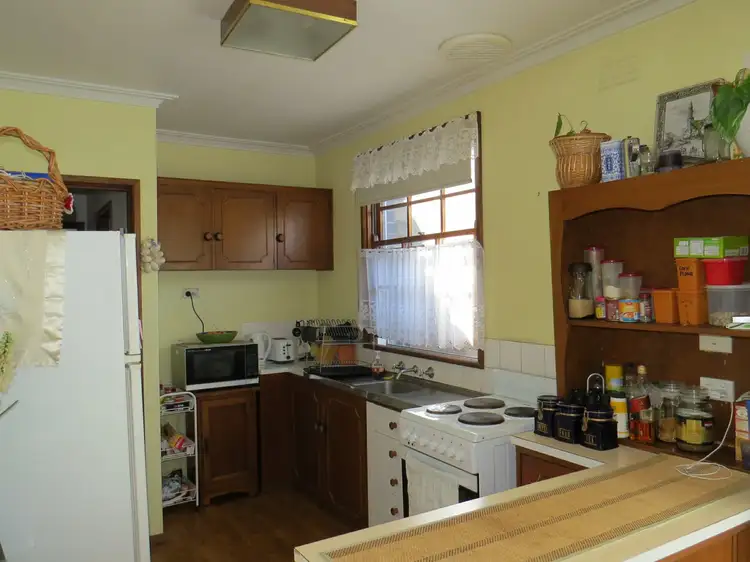Fourth view of Homely unit listing, Unit 4/110 Francis Street, Bairnsdale VIC 3875