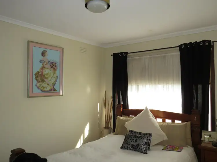 Fifth view of Homely unit listing, Unit 4/110 Francis Street, Bairnsdale VIC 3875