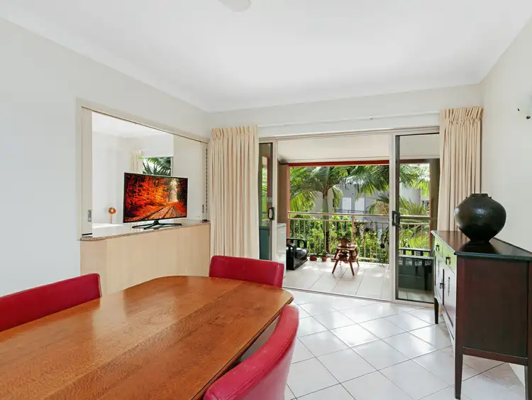 1122/2 Greenslopes Street, Cairns North QLD 4870
