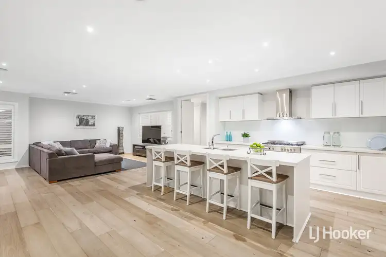 Fifth view of Homely house listing, 31 Maple Leaf Crescent, Point Cook VIC 3030