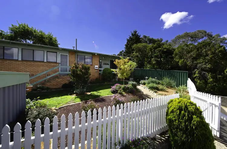 3 Platt Place, Charnwood ACT 2615