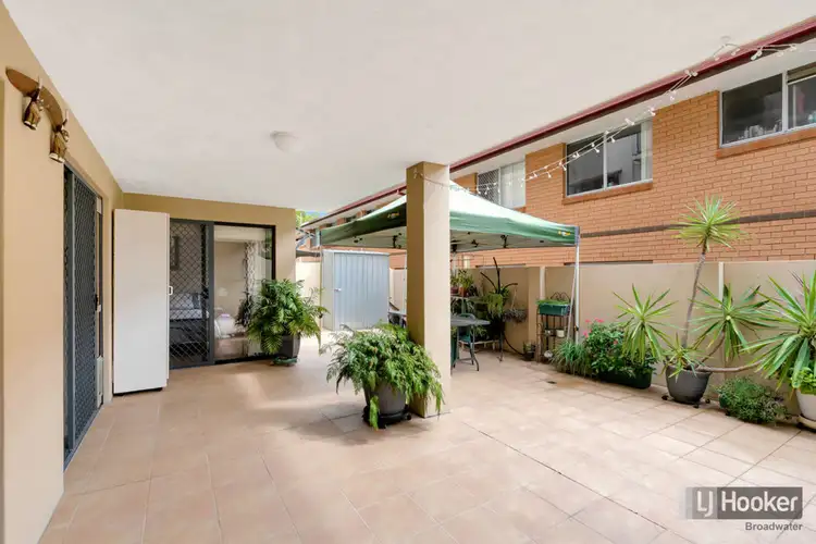 2/31 Middle Street, Labrador QLD 4215