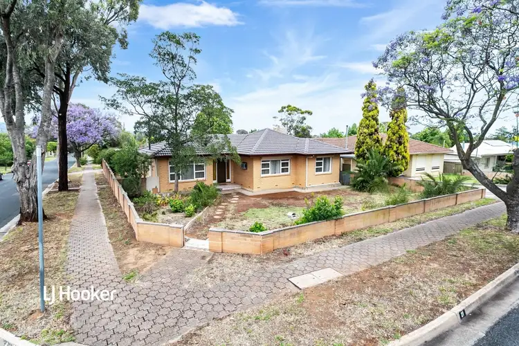 Second view of Homely house listing, 21 Heather Drive, Para Vista SA 5093