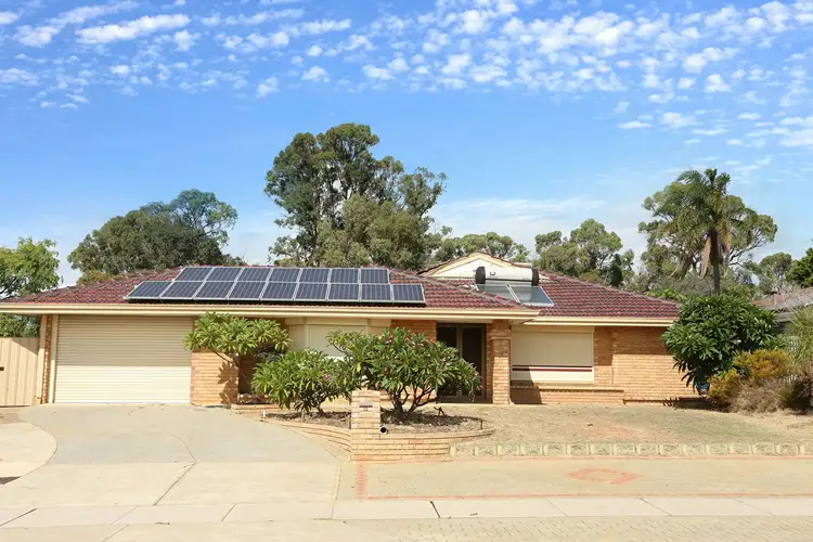 12 Wimbledon Dr, Kingsley WA 6026