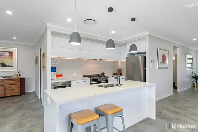 Second view of Homely house listing, 19 Angliss Circuit, Thornlands QLD 4164