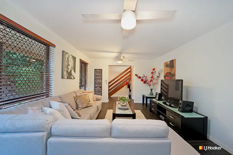 Sixth view of Homely house listing, 8 Gabrielle Court, Albany Creek QLD 4035