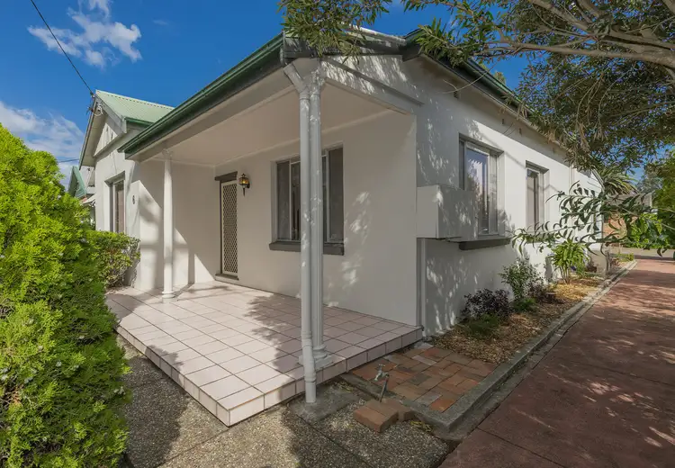 6 Blackall Street