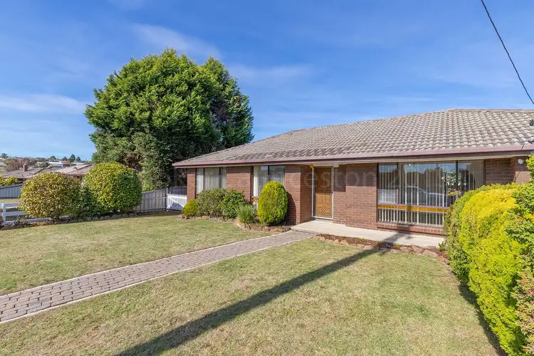 11 Mount Stuart Drive, Newnham TAS 7248