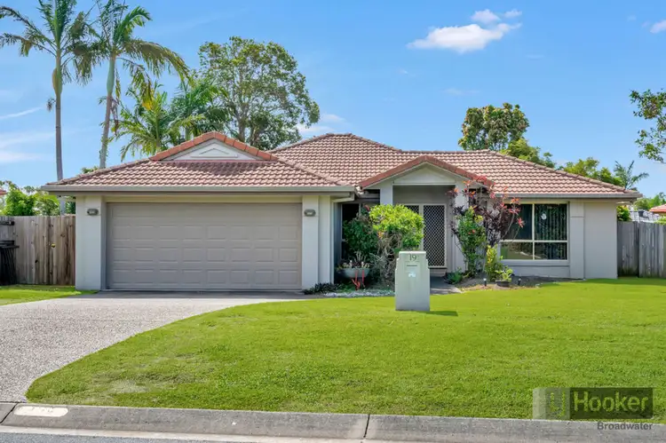 19 Oak Hill Crescent, Parkwood QLD 4214