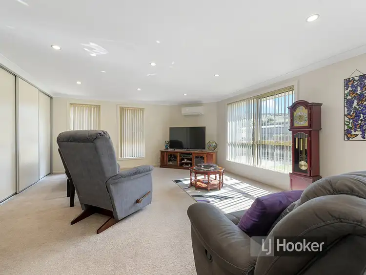 Seventh view of Homely unit listing, Unit 2/29 Freestone Crescent, Wynyard TAS 7325