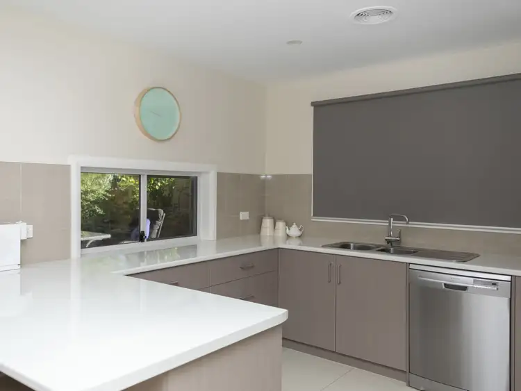 Fifth view of Homely unit listing, Unit 5/16 Milloo Street, Swan Hill VIC 3585