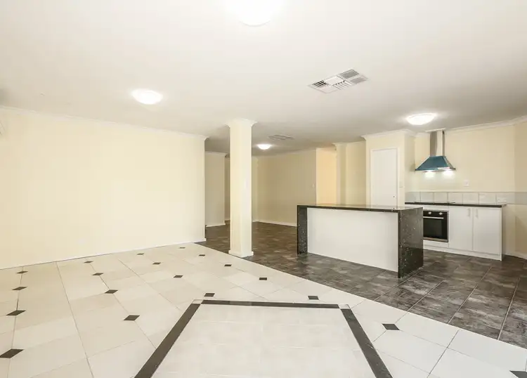 Seventh view of Homely house listing, 16 Altai Dale, Stratton WA 6056