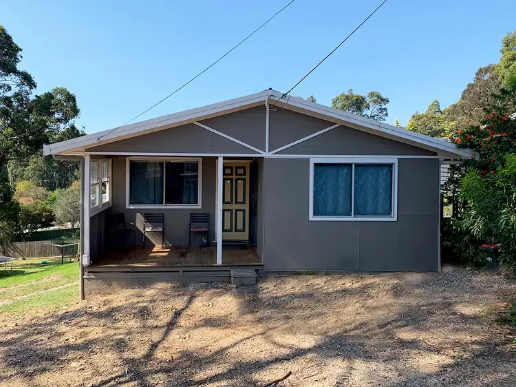 12 Berrima Parade, Surfside NSW 2536