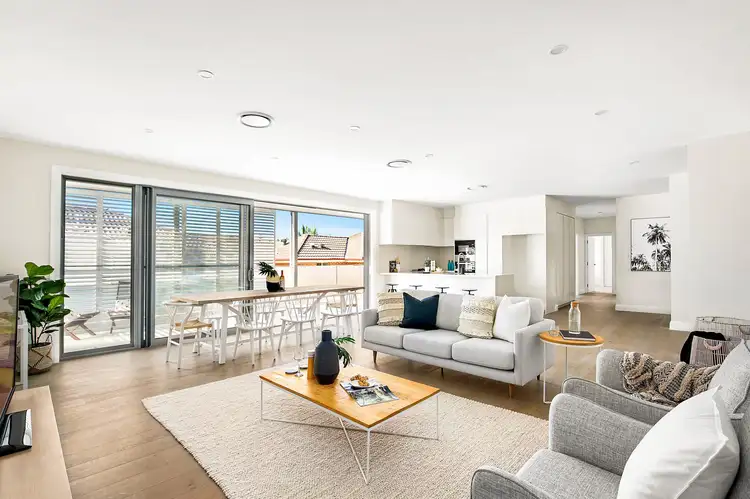 5/6 Foamcrest Avenue, Newport NSW 2106