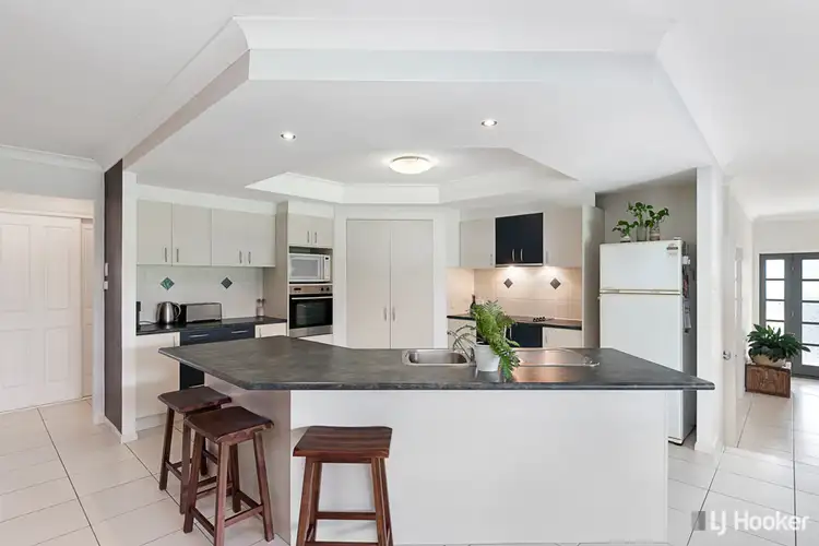 Fifth view of Homely house listing, 2 Aphrodite Court, Cleveland QLD 4163