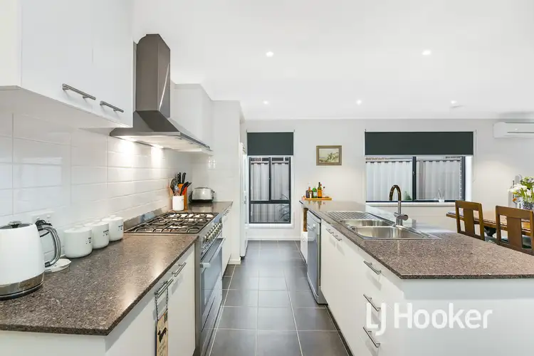 Sixth view of Homely house listing, 18 Willowtree Drive, Pakenham VIC 3810