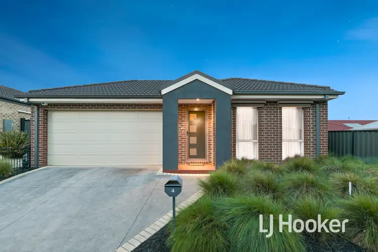 4 Como Chase, Pakenham VIC 3810