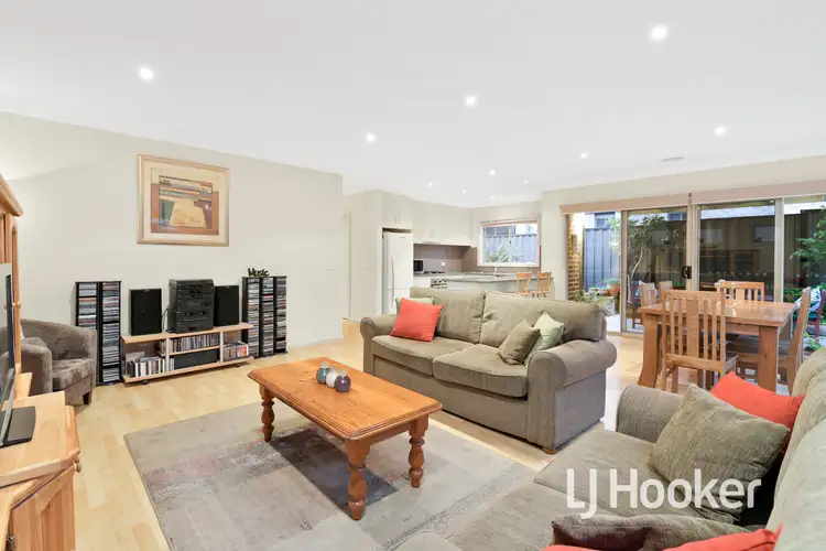 Fifth view of Homely house listing, 4 Como Chase, Pakenham VIC 3810
