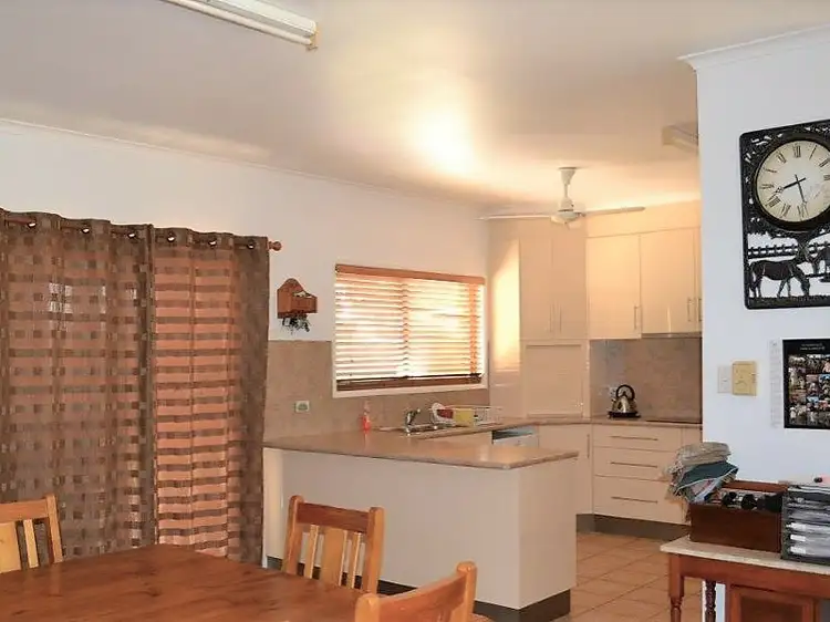 Fifth view of Homely house listing, 9 Newton Court, Clermont QLD 4721