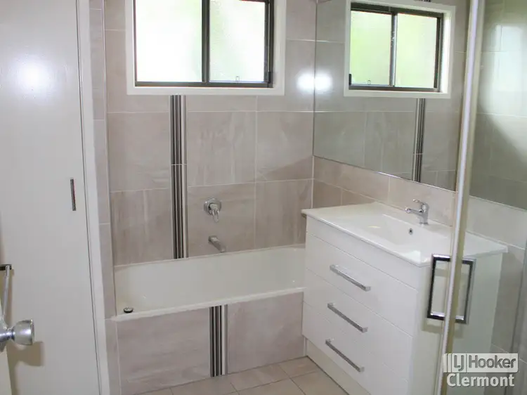 Sixth view of Homely house listing, 9 Newton Court, Clermont QLD 4721