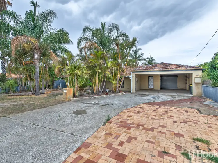 20 Sutherland Drive, Thornlie WA 6108