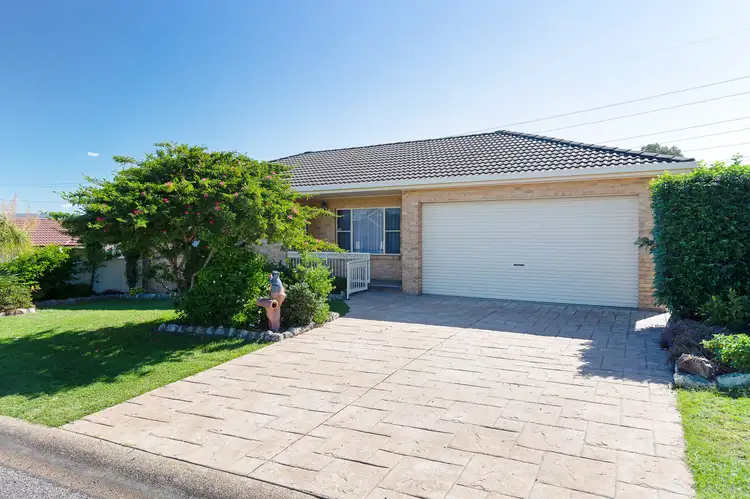 79 Hilldale Drive, Cameron Park NSW 2285