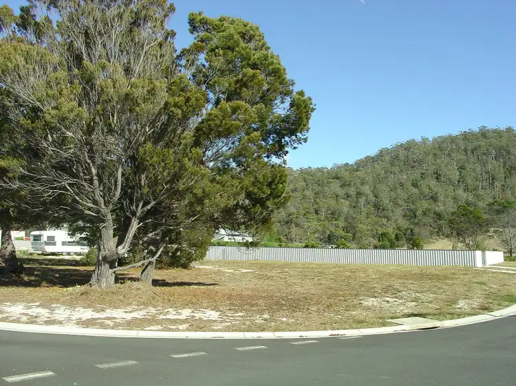 2 Wallace Avenue, Bicheno TAS 7215