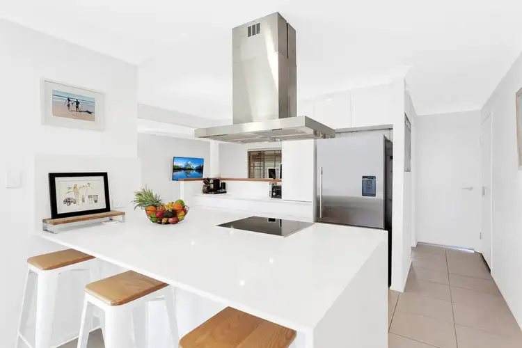 17 Mackay Place, Burleigh Waters QLD 4220