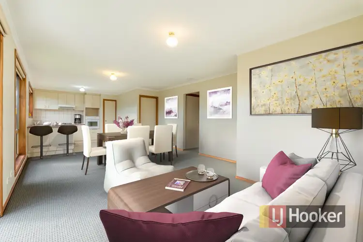 Third view of Homely house listing, 7 Capri Court, Pakenham VIC 3810