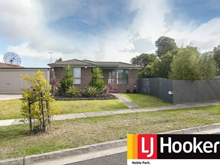 65 Thomas Mitchell Drive, Endeavour Hills VIC 3802