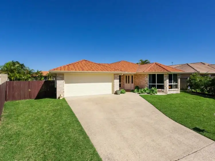 2 Lockyer Place, Pelican Waters QLD 4551