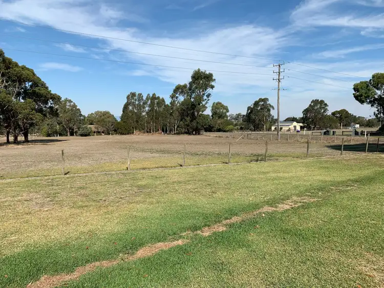 Fifth view of Homely house listing, 40 Kyandra Drive, Tyers VIC 3844