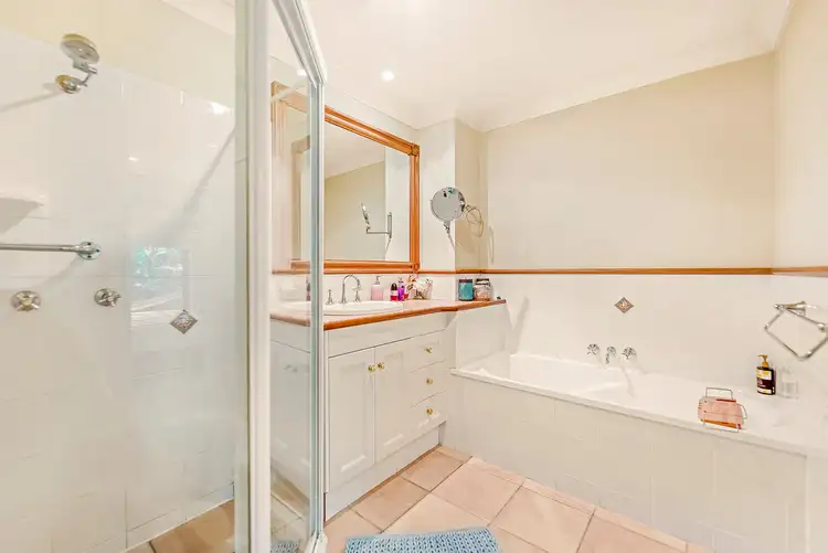 Sixth view of Homely semi-detached listing, 1/18 Poinciana Crescent, Bundall QLD 4217