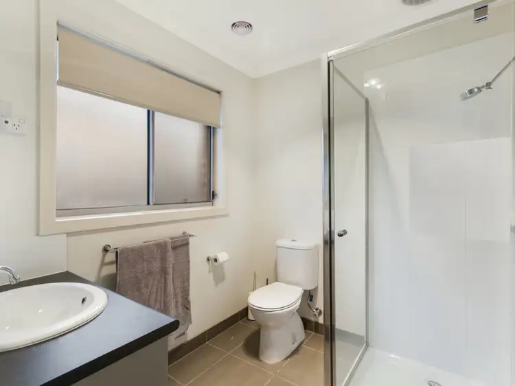 Fifth view of Homely house listing, 6 Grace Court, Broadford VIC 3658