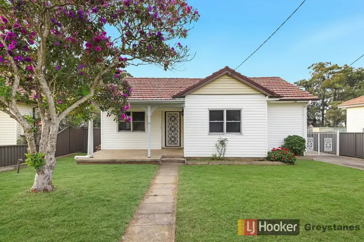 12 Essex Street, Guildford NSW 2161