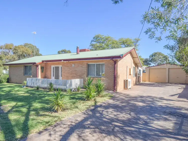 7 Willawong Street, Young NSW 2594