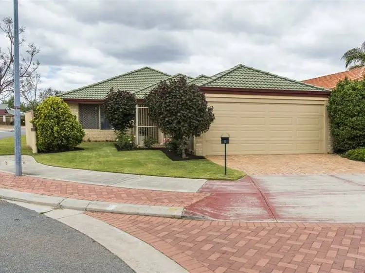6 McEwing Road, Redcliffe WA 6104