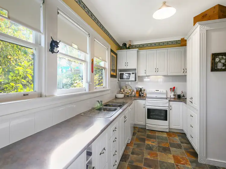 Fourth view of Homely house listing, 27 Villeneuve Street, Alexandra VIC 3714