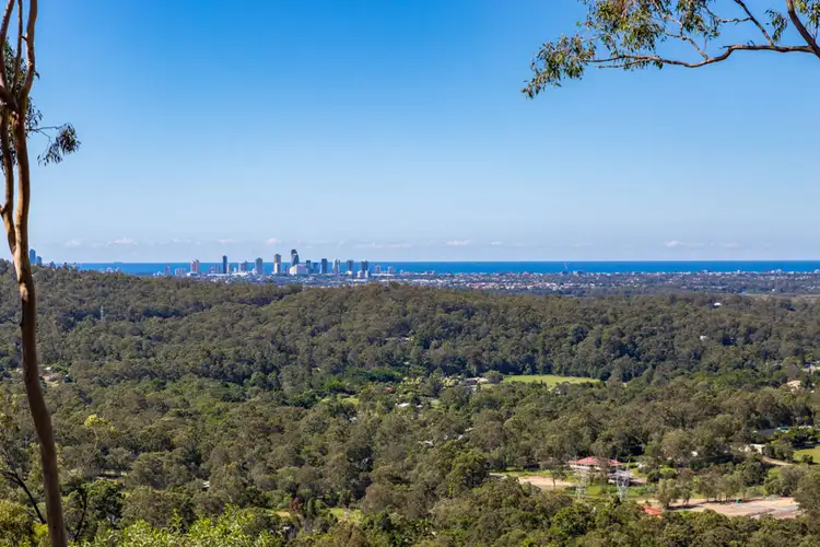34 Glenrowan Drive, Tallai QLD 4213