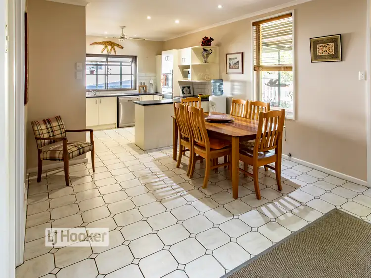 Fifth view of Homely house listing, 1 Myrtle Court, East Side NT 870