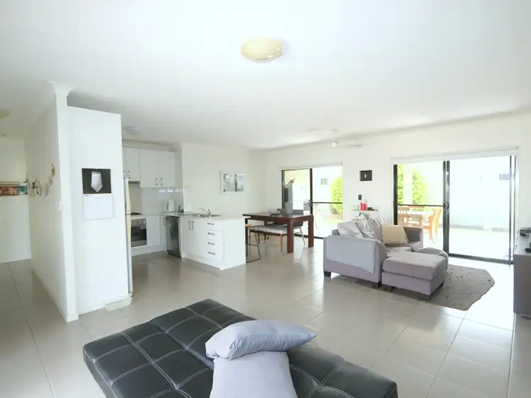 Seventh view of Homely house listing, 10 Paperbark Place, Emerald QLD 4720