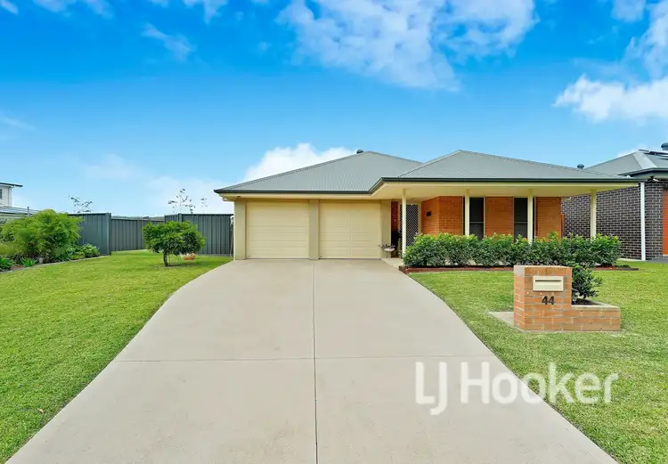 44 Coaster Circuit, Vincentia NSW 2540