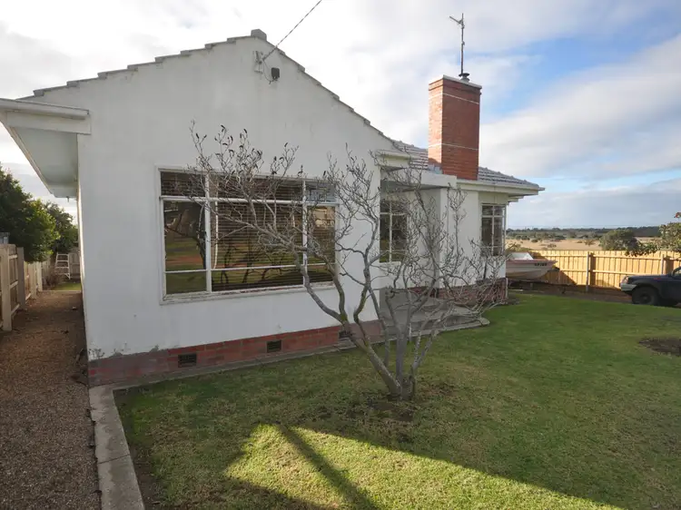 39A MacArthur Street, Bairnsdale VIC 3875