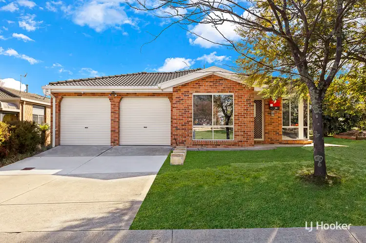 4 Quinlivan Crescent, Dunlop ACT 2615
